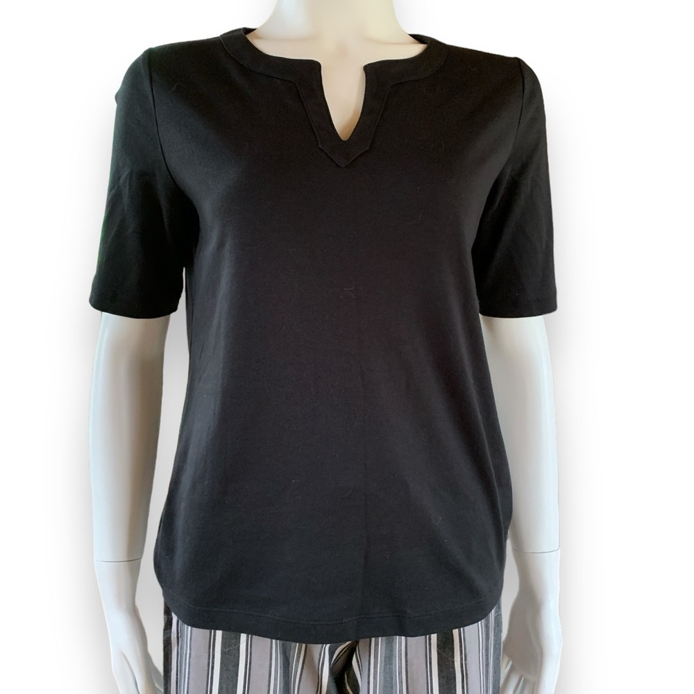 Lands End black tee size medium